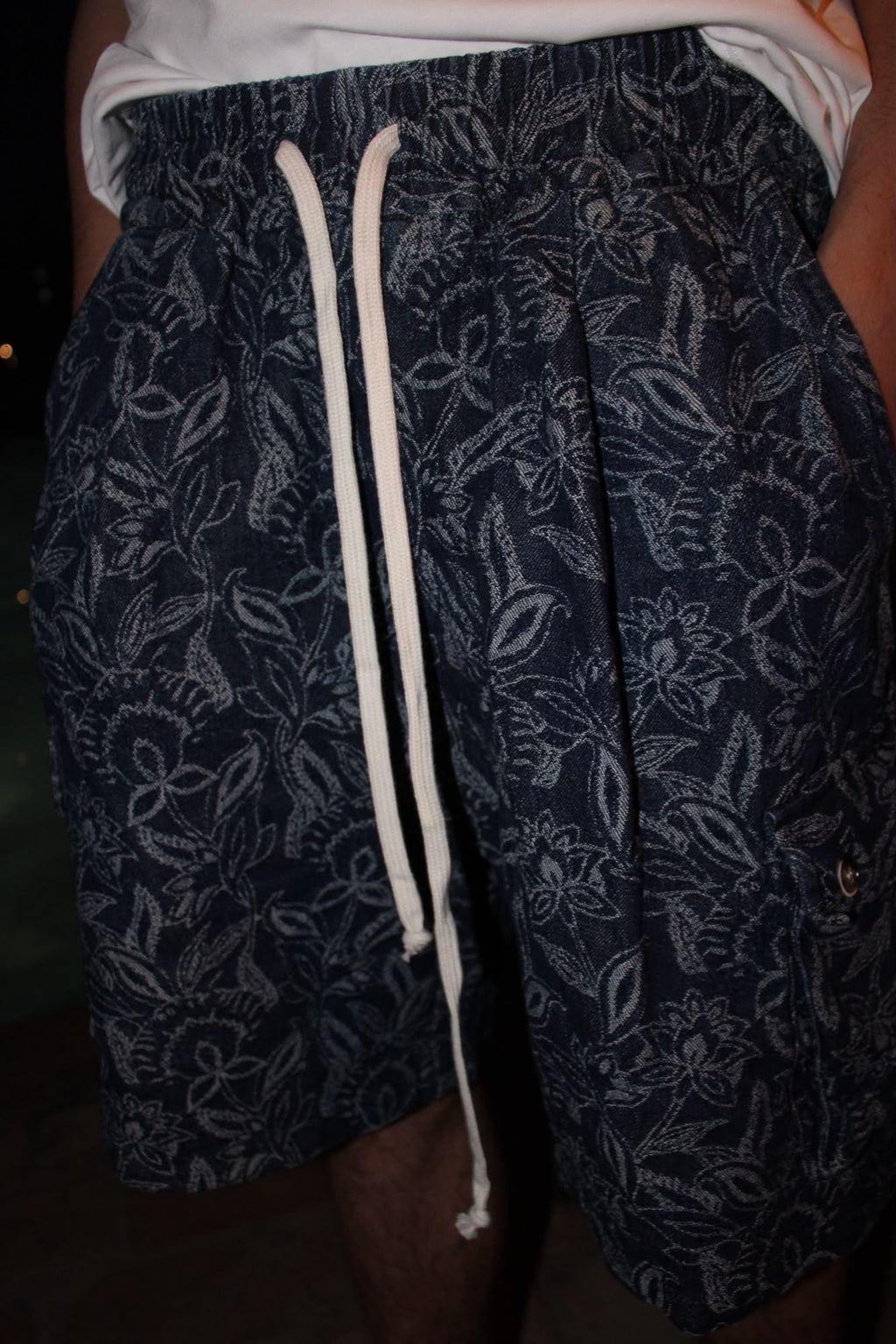 Bermuda Cargo in Denim Jacquard Floreale