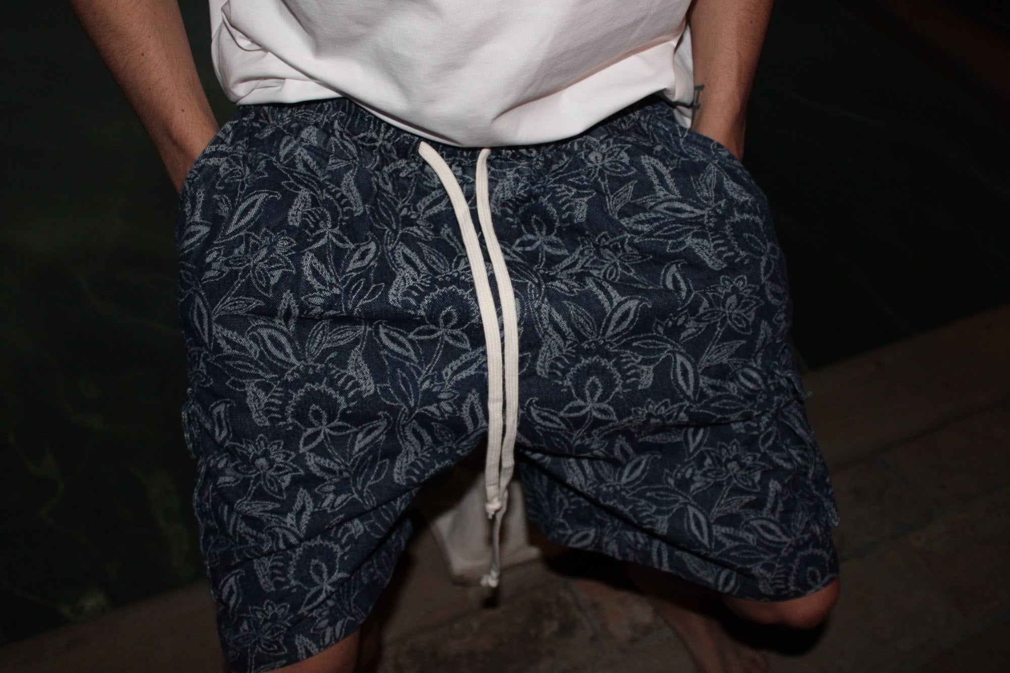 Bermuda Cargo in Denim Jacquard Floreale