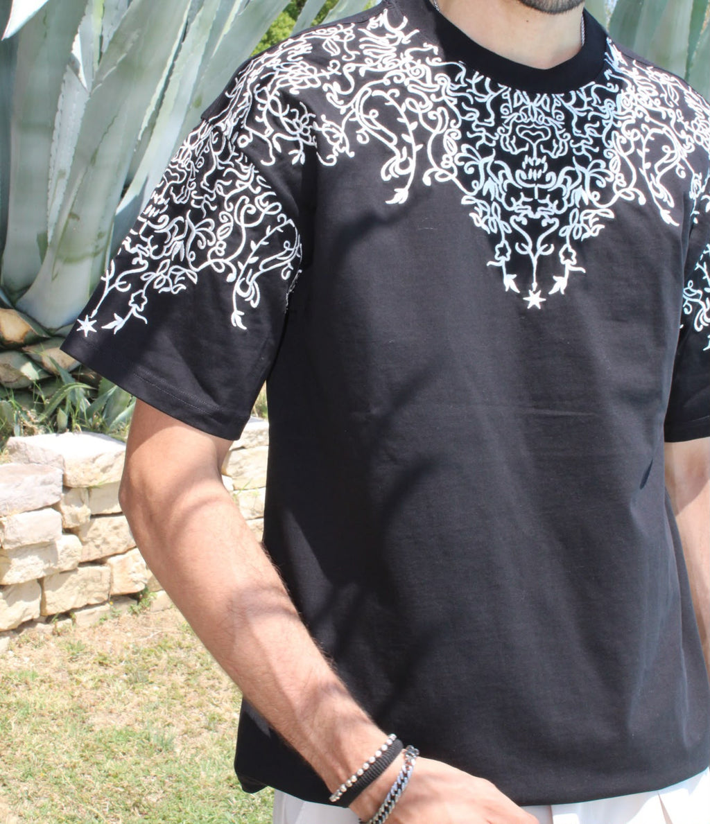 Baroque Identity Oversize